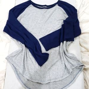 XL baseball sleeve sweater SO relax fit